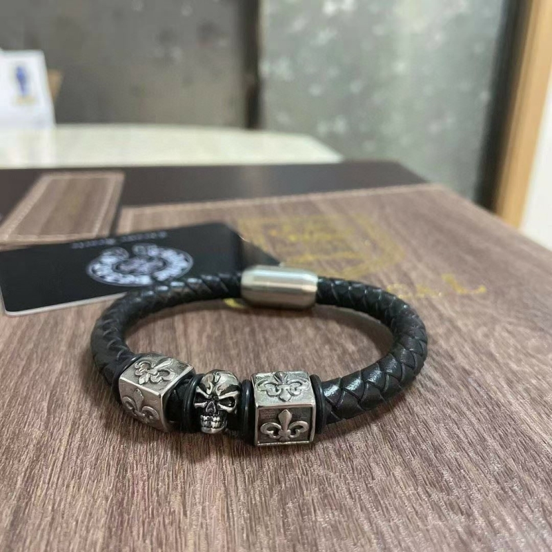 Ch**me He**ts bracelets